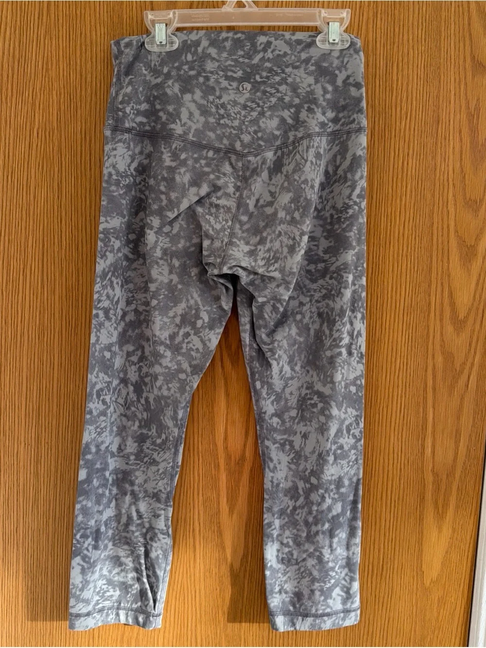 Lululemon Align Crop 21” Leggings Summer Shade Icy Gray Women’s Size 6 Yoga Gym